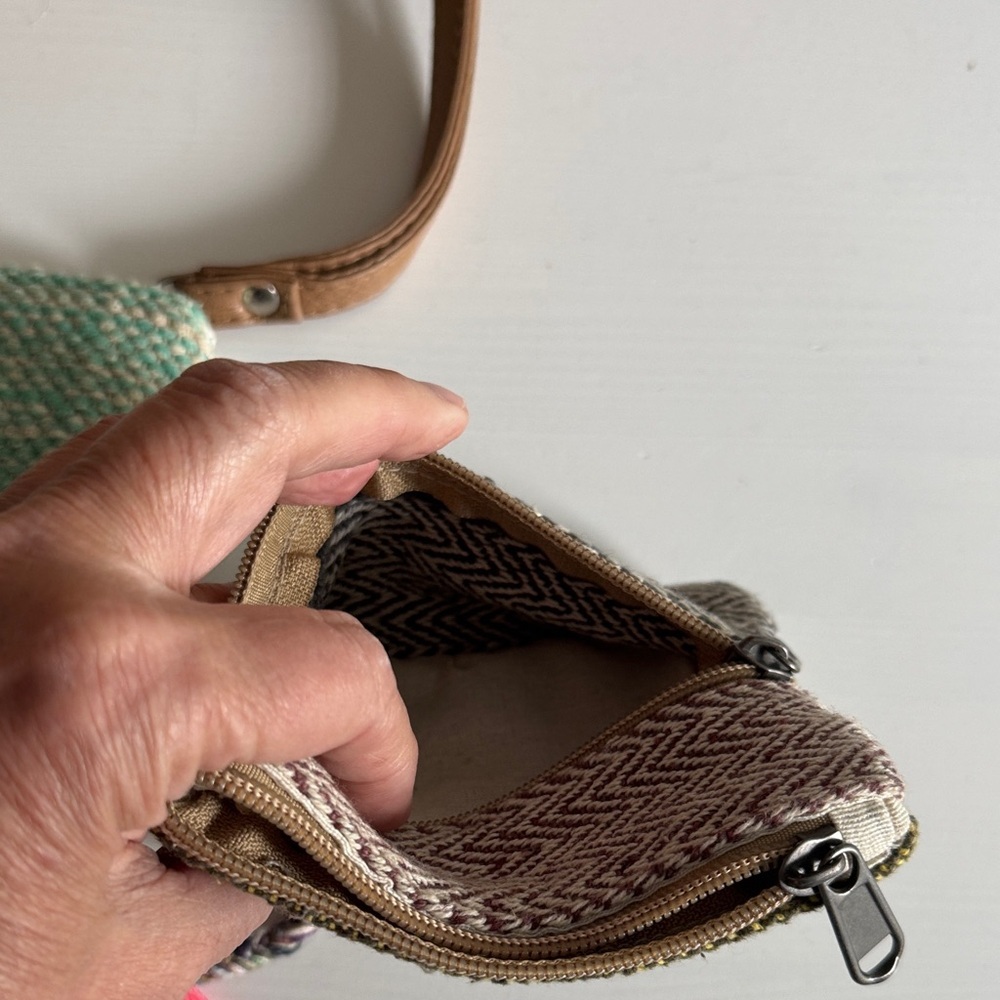 Woven Artisan Made Bohemian Colorful Clutch Set (2) - Picture 5 of 8